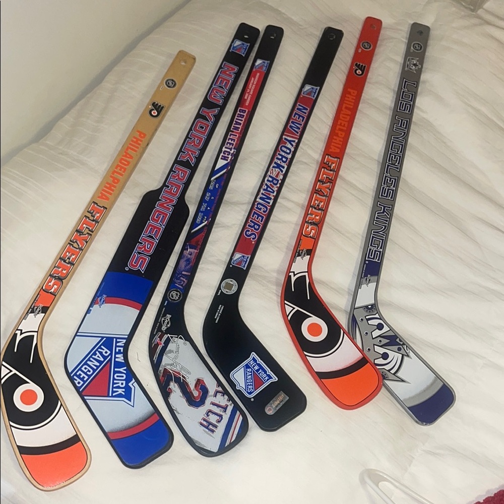 NHL Team Mini Hockey Sticks Set
